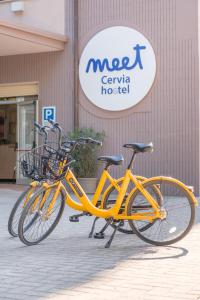 Jízda na kole v ubytování Meet Hostel Cervia nebo okolí