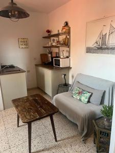 Kuchyň nebo kuchyňský kout v ubytování 1 person Studio - Casa Teresita