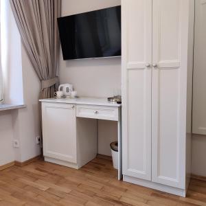 Kuchyň nebo kuchyňský kout v ubytování Kyiv Honchara Hotel