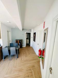 Фотография из галереи Rooms Aguacate в городе Мадрид