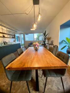 Kép 120m2 modern 3-Bedroom Loft in Zürich szállásáról Zürichben a galériában