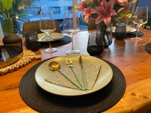 120m2 modern 3-Bedroom Loft in Zürich italokat is kínál