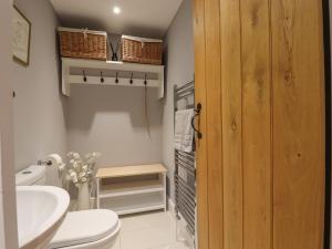 Ένα μπάνιο στο Spindlewood Cottage +38 φωτογραφίες