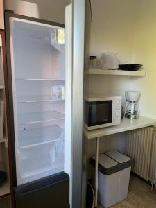 Η κουζίνα ή μικρή κουζίνα στο Wohnung Mit Balkon Im Zentrum von Rheda +2 φωτογραφίες