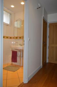 Fotografie z fotogalerie ubytování Apartment 10 mn from Champs-Élysées PARIS v destinaci Neuilly-sur-Seine