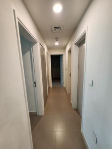 Fotografie z fotogalerie ubytování Marassi Gem Apartment Direct Mall Access v destinaci Rayyā