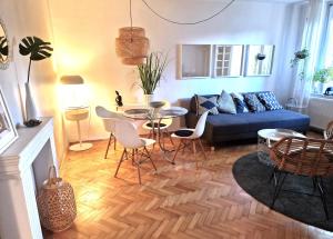 A seating area at Gellért Hill Apartment