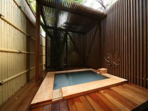 Πισίνα στο ή κοντά στο Ryoutei Ryokan Takechiyo Kirishima Bettei
