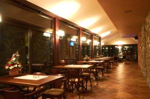 Restoran ili neka druga zalogajnica u objektu Vila Pina