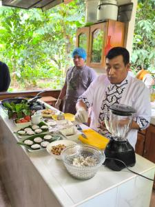 Mad på vandrehjemmet eller i nærheden