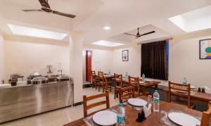 A seating area at Treebo Rakshitha, Porur