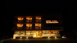 Zgradba, v kateri se nahaja hotel