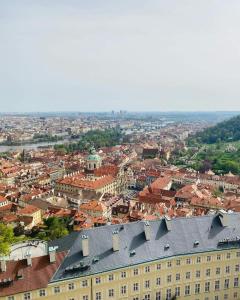 Vista generica su Praga o vista sulla città dall'interno dell'ostello