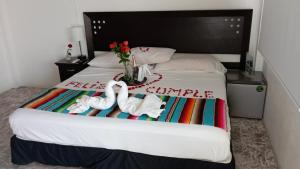 A bed or beds in a room at Casa Breizh