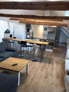 Posezení v ubytování Hyllstofta cozy Apartmant