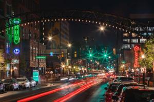 Uma visão geral de Columbus ou uma vista da cidade tirada do hotel