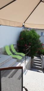 Balkón nebo terasa v ubytování Apartment Banjol 137