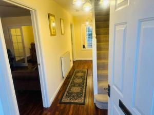 Φωτογραφία από το άλμπουμ του Detached 4 Bed Family Home σε Great Sankey +26 φωτογραφίες