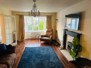 Χώρος καθιστικού στο Detached 4 Bed Family Home