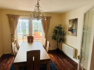 Φωτογραφία από το άλμπουμ του Detached 4 Bed Family Home σε Great Sankey