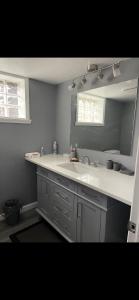 Køkken eller tekøkken på Very affordable Spacious private urban oasis