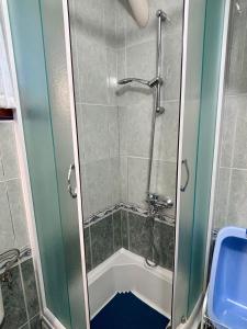 Koupelna v ubytování Podaca house