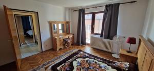 Posezení v ubytování Beautiful large villa Vrčin + 27 fotografií