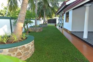 Zahrada ubytování Sri Ra'anana Villa