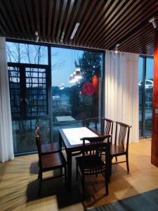 Fotografie z fotogalerie ubytování 张家界盼景客栈 v destinaci Guanqiao