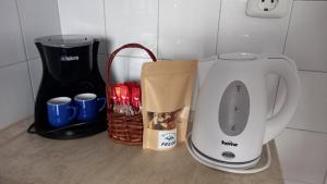 Příslušenství pro přípravu čaje a kávy v ubytování Felix Apartment Biograd