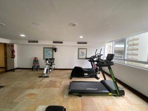 Fitness centrum a/nebo fitness zařízení v ubytování Guarujá Flat