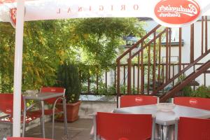 Reštaurácia alebo iné gastronomické zariadenie v ubytovaní Hotel Soudek