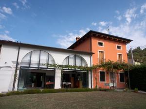 Το κτήριο όπου στεγάζεται  το bed & breakfast