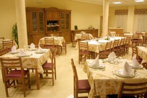 ห้องอาหารหรือที่รับประทานอาหารของ Hostal Castilla