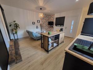 Kuchyň nebo kuchyňský kout v ubytování Appartement T2 Frangy