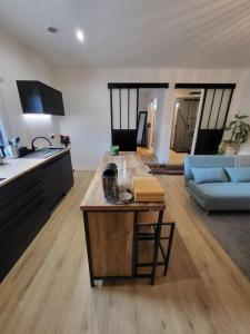 Kuchyň nebo kuchyňský kout v ubytování Appartement T2 Frangy