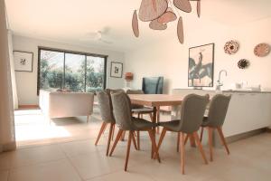 Φωτογραφία από το άλμπουμ του Villa Dodo, 3 chambres Domaine securise Grand Baie σε Mare Sèche +11 φωτογραφίες