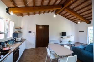 Köök või kööginurk majutusasutuses Borgo Antico Saturnia - Casa del Mulino