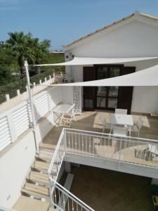 A balcony or terrace at Birgi holiday home
