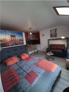 Χώρος καθιστικού στο La cour de Jeanne studio centre ville