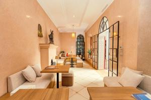 Posezení v ubytování Riad Luciano Hotel and Spa