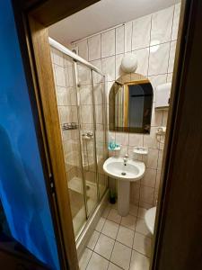 Kúpeľňa v ubytovaní Hostel Tolek
