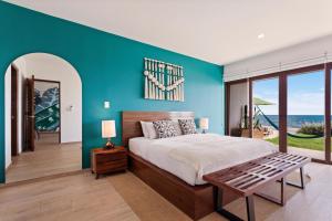 Postel nebo postele na pokoji v ubytování Malkita Sol Oceanview Paradise and Concierge Service + 37 fotografií