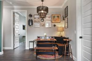 Φωτογραφία από το άλμπουμ του 5 Bdr 4,5 Bth Villa - Pool Table - Fenced Yard στο Ορλάντο +16 φωτογραφίες