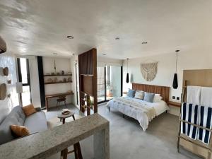 Снимка в галерията на Torre 48 Highest Floor View - Rooftop Pool and Wifi в Плая дел Кармен