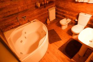 Kúpeľňa v ubytovaní Etna Rural Cottage with Jacuzzi