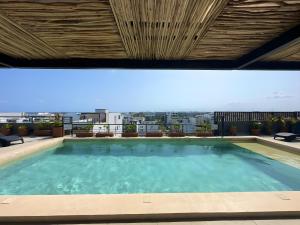 Снимка в галерията на Torre 48 Highest Floor View - Rooftop Pool and Wifi в Плая дел Кармен