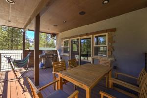 O zonă de relaxare la Chateau de Navahoe - Luxury - Hot tub - Large yard