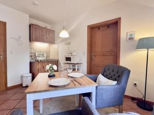 Kuchyň nebo kuchyňský kout v ubytování Gulfhof Butendiek - Groot Kostall