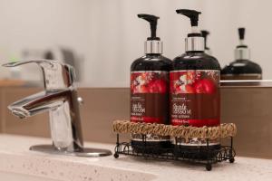 Afbeelding uit fotogalerij van Stunning Capitol Hill 1BD Condo in Seattle